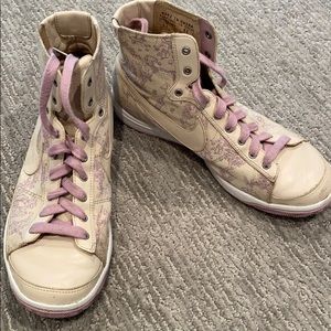 Nike Pastel Sneakers